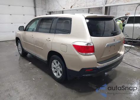 2012 Toyota Highlander Base V6 из США, поврежденный, VIN 5TDBK3EH2CS141737
